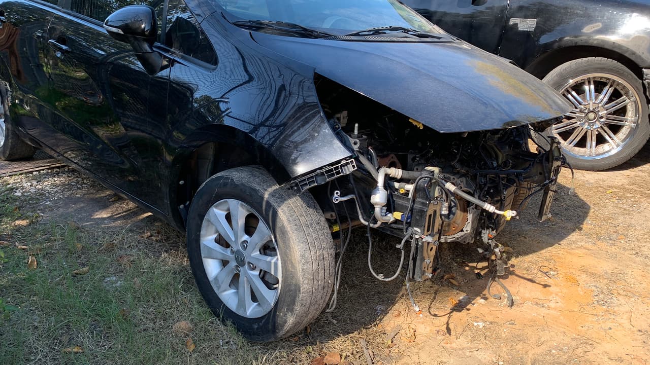 Siempre debes de revisar las condiciones de los frenos y balatas antes de salir de carretera para evitar un accidente.