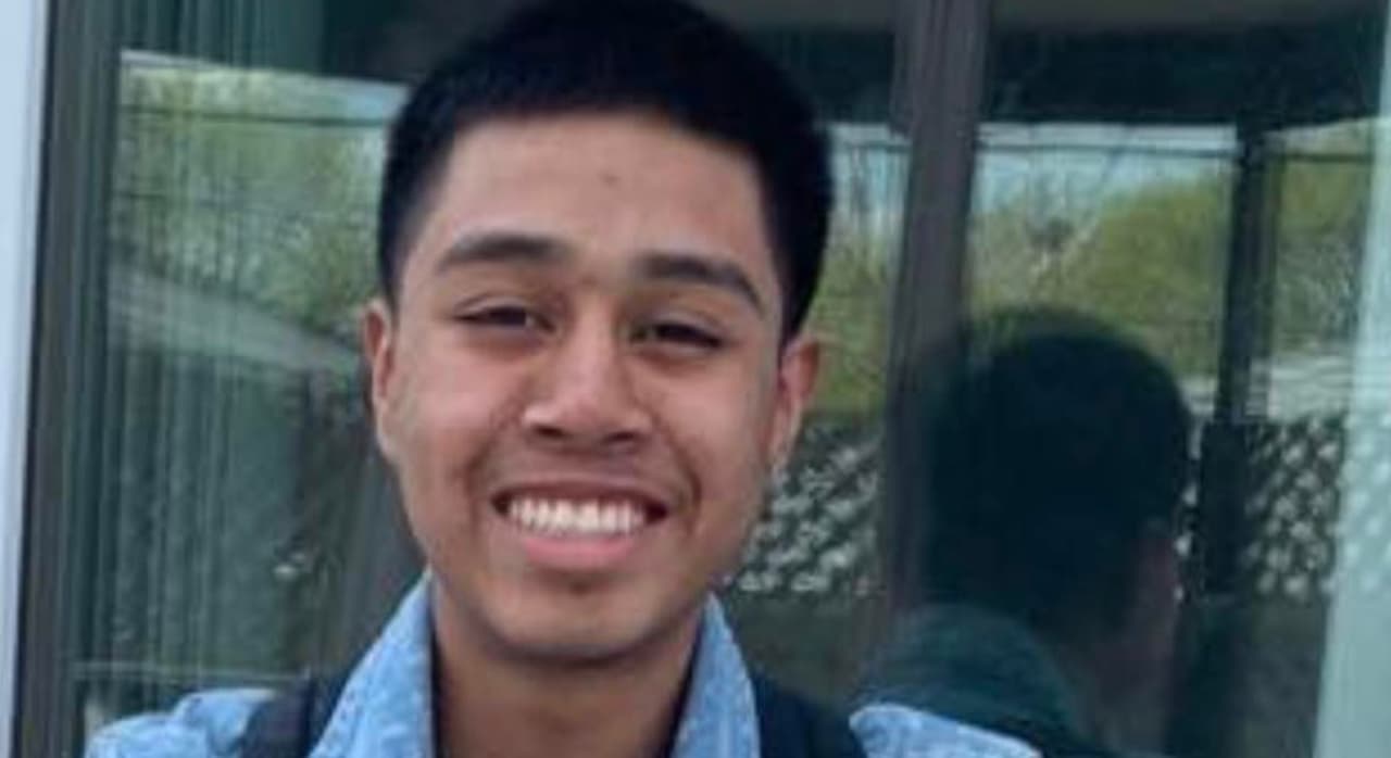 Matan con tiro en el pecho a Irving Mibarez en Belmont Cragin, el hispano tenía 18 años