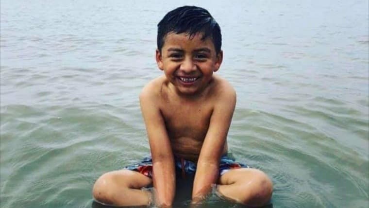 Tragedia en Oakland: conductor prófugo atropella y mata a una madre hispana y su hijo de 6 años