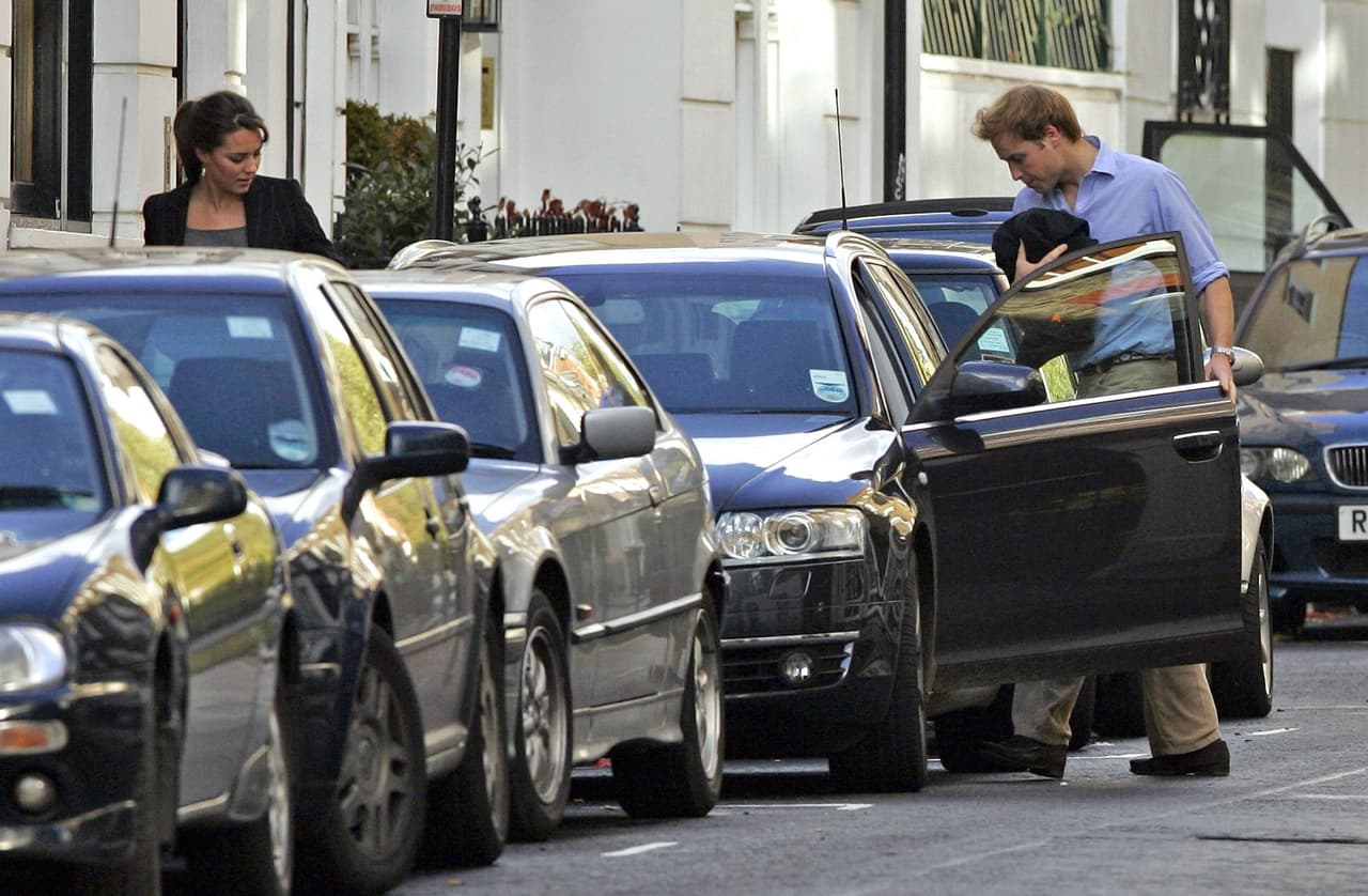 Los jóvenes salieron durante ocho años en los que se convirtieron en una de la parejas más queridas y seguidas por los medios de todo el mundo. 
<br>