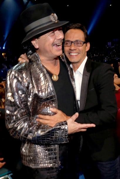 Una vez bajaban del escenario y durante la alfombra verde, se dieron la tarea de abrazarse, tomarse una que otra selfie y echarse uno que otro cuentito. ¡Y lo captamos todo!