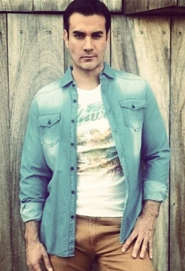 Adora a sus fans y cuando ellas se acercan, se porta de lo más amable.