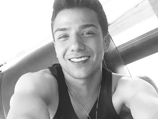 A todas las adora y le fascina que vean todo lo que hace en sus redes sociales.