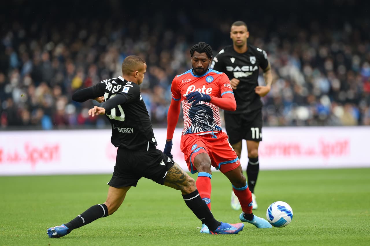 Napoli le remontó 2-1 al Udinese con un doblete de Victor Osimhen en la Jornada 30.