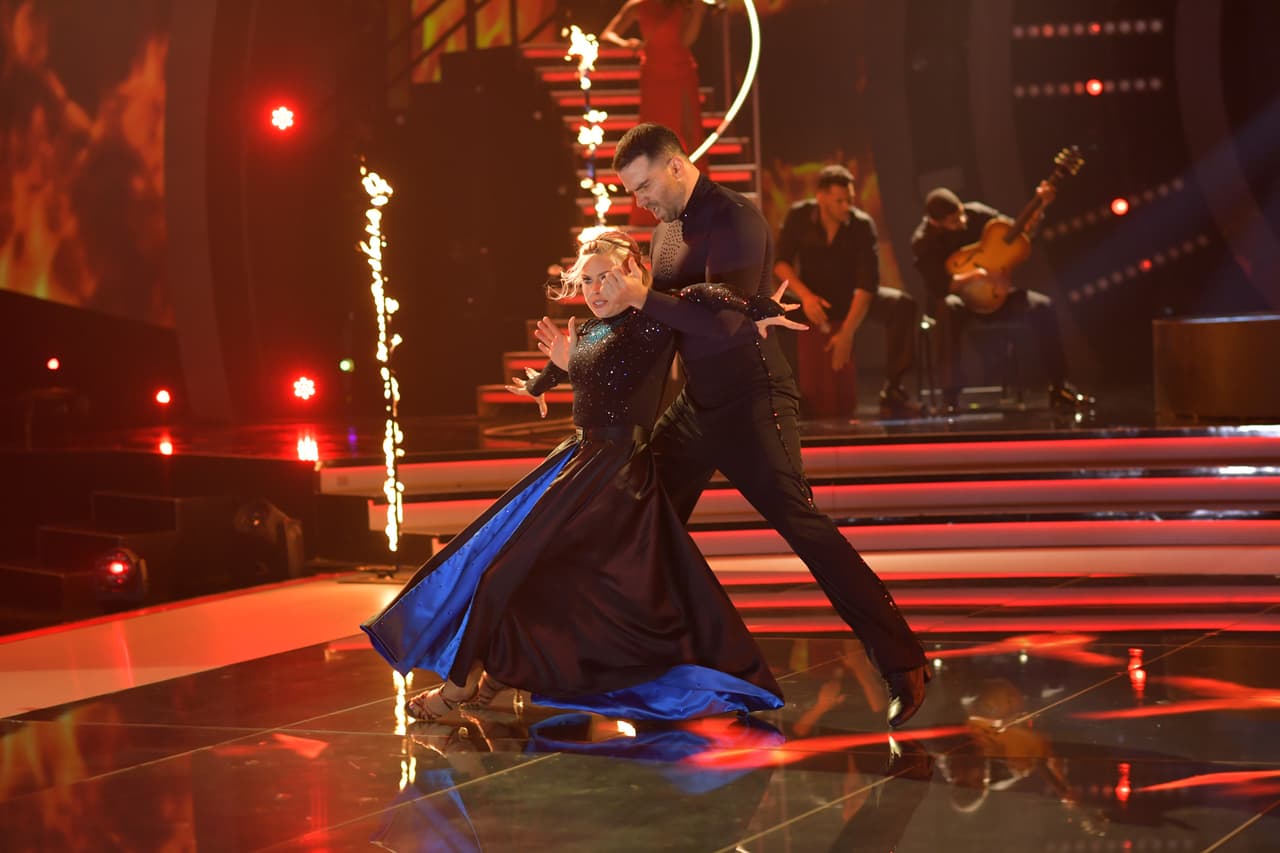 El actor quedó completamente satisfecho con su presentación.