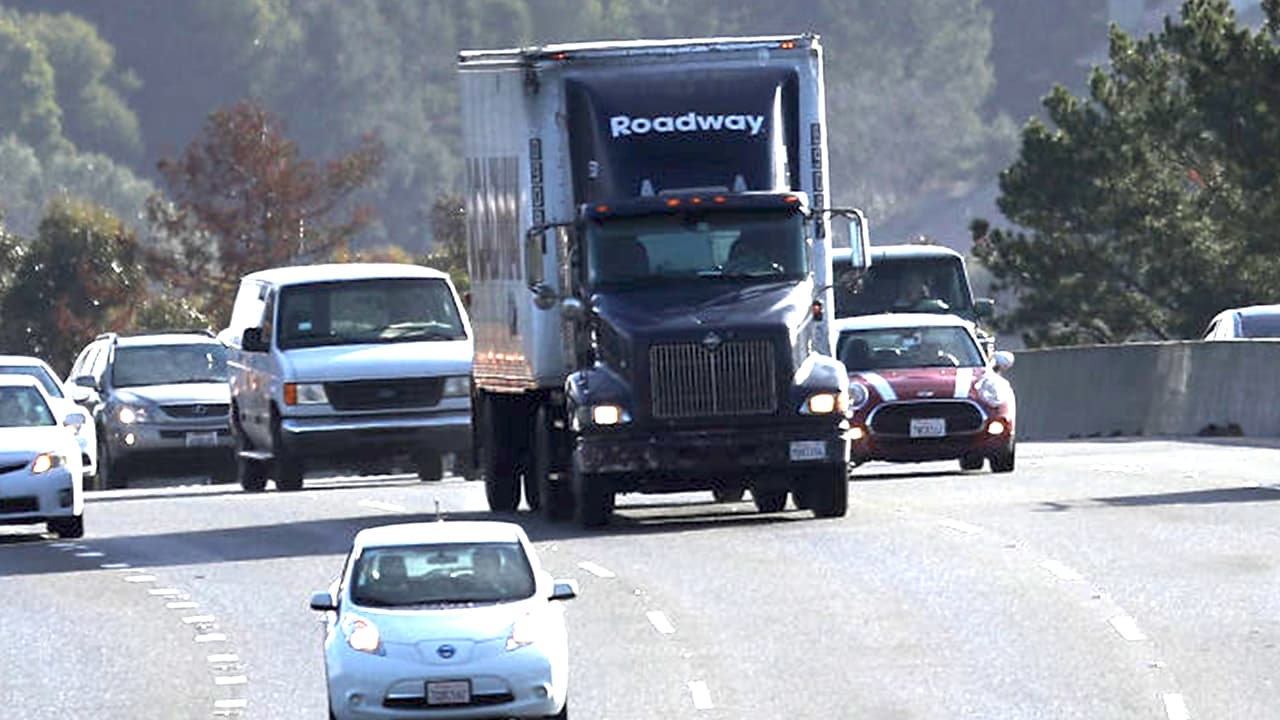 Faltan choferes: Así puedes obtener la licencia para ser camionero en el Valle Central