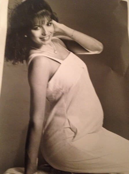 A los 19 años, así lucía Giselle Blondet su bella pancita de embarazada de su hija Andrea.