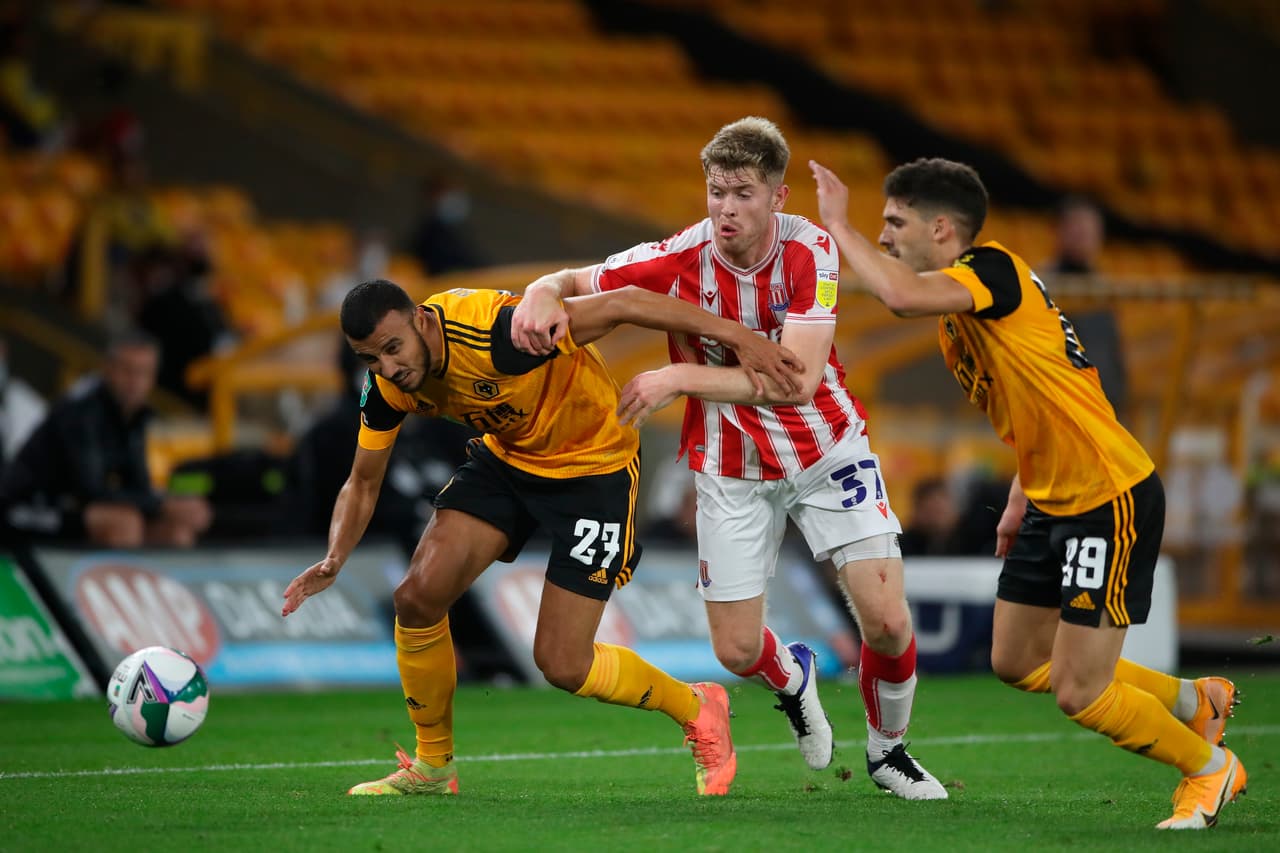 Wolverhampton cae ante Stoke City y se despiden de la EFL Cup | Raúl Jiménez ingresó al campo a los 69’ de juego. Jacob Brown 86’ marcó el tanto del triunfo que mandó a casa a los Wolves.