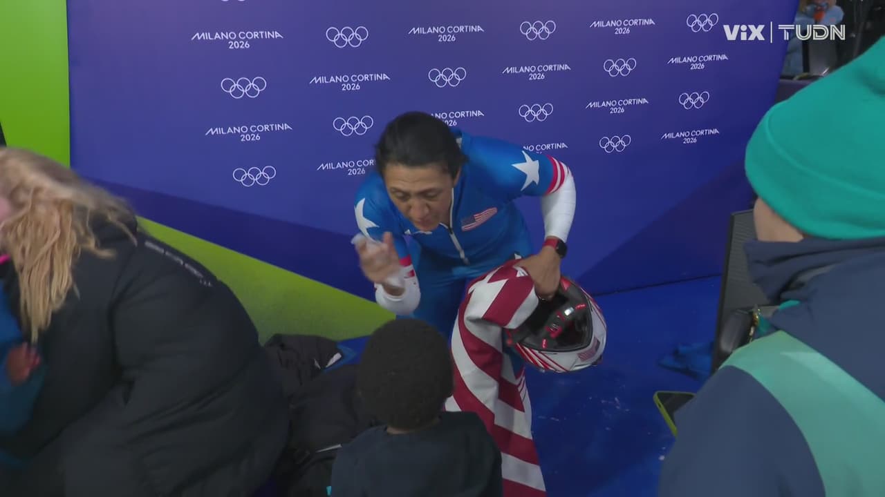 Campeona de bobsled habla a su hijo con lenguaje de señas