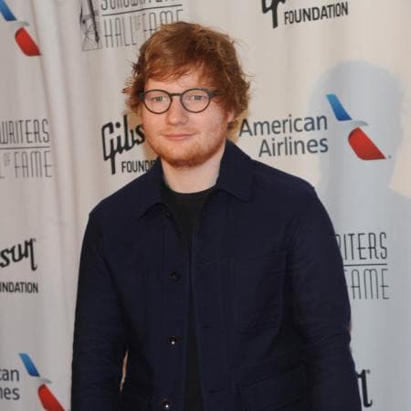 <b><a href="https://www.univision.com/musica/ed-sheeran-logra-500-millones-de-reproducciones-en-spotify-con-su-tema-thinking-out-loud">El británico</a></b> contó que cuando comenzó su carrera, no le ayudó el hecho de que él mismo se comparó con otros artistas que estaban en boga.