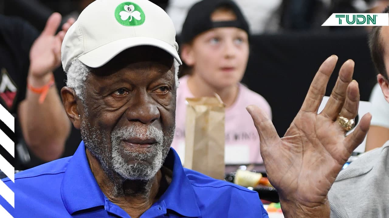 Jugador de NBA recibe su anillo de Salon de la Fama 44 años después.