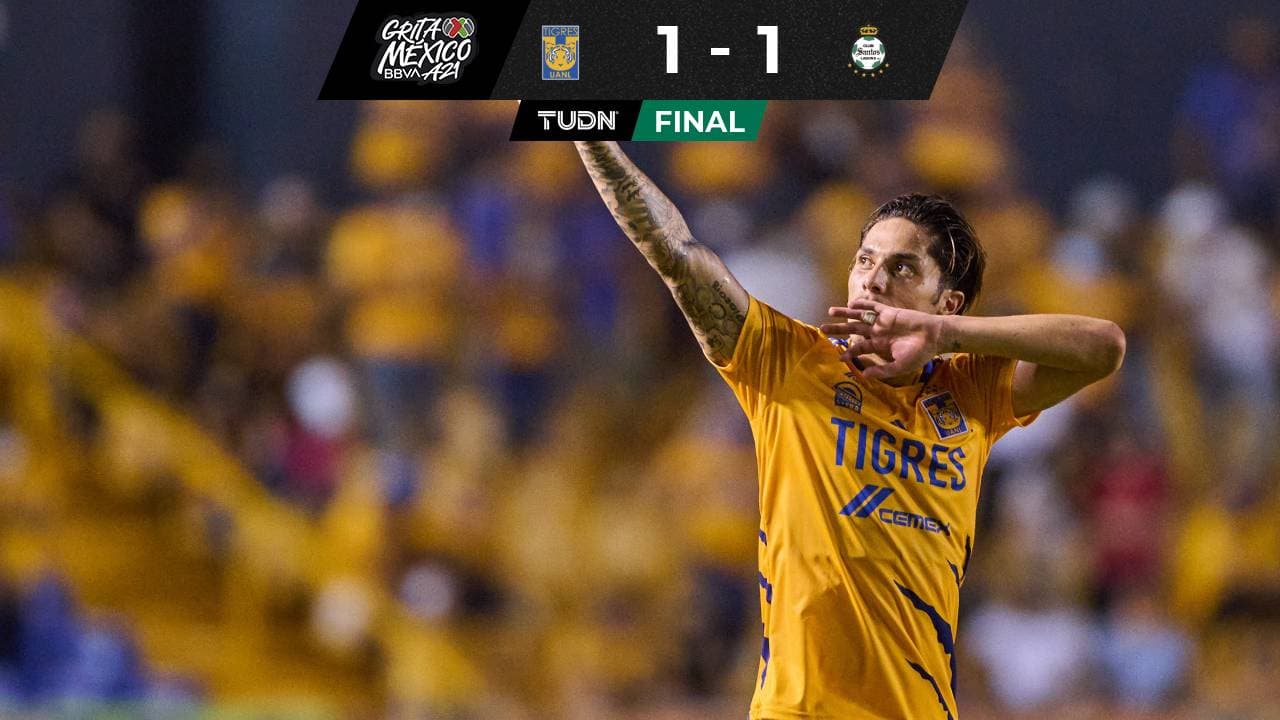 Carlos Salcedo hizo el agónico gol del empate ante Santos Laguna.