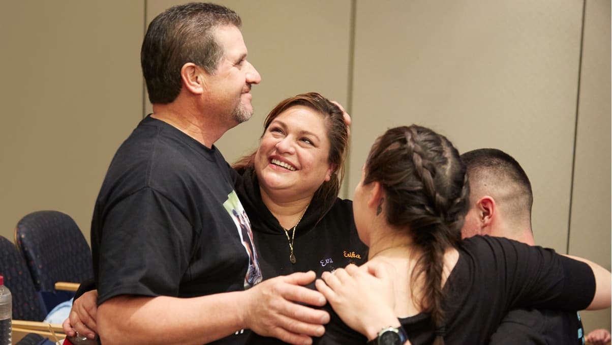 Separan a niñas siamesas de California en una exitosa operación que duró 18 horas