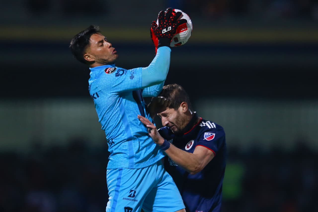 Los universitarios no dieron tregua al club de la MLS desde el silbatazo inicial. Pumas intentó por tierra y aire, pero faltó el último toque para anotar el primer gol que impulsara al equipo.