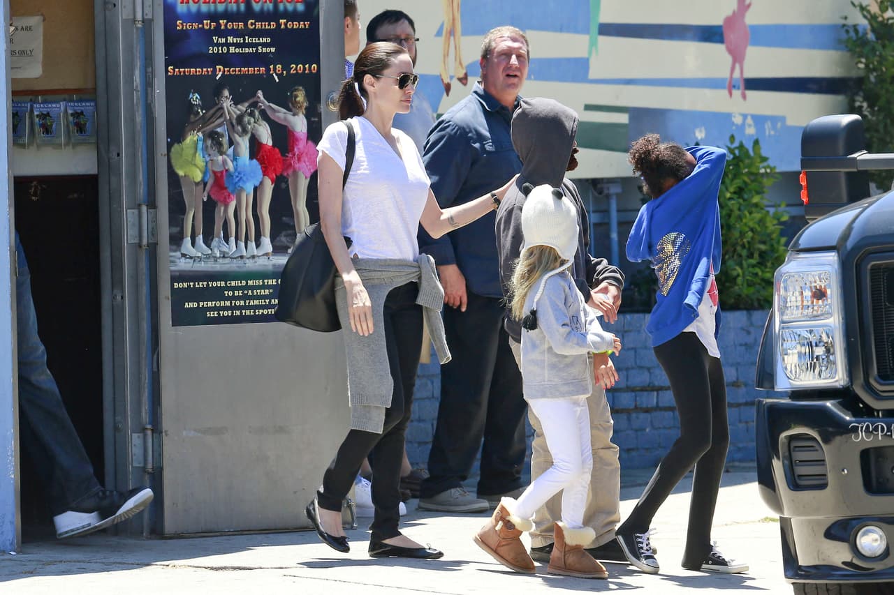 Brad y Angelina continúan combatiendo rumores de un divorcio.