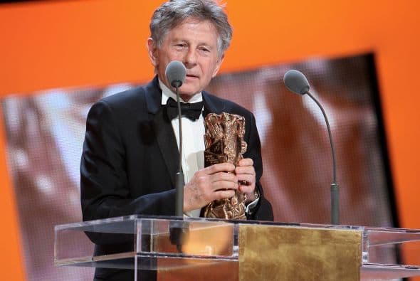 En 1978 recibiría una larga condena en la cárcel y deportación, por lo que Roman huyó de los Estados Unidos a sólo horas de ser sentenciado formalmente en la corte.