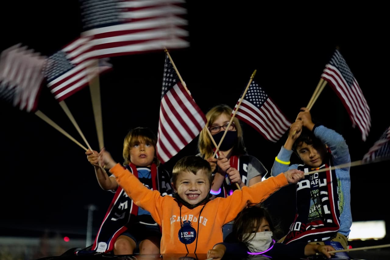 En Wilmington, Delaware, hasta los niños se unieron a la celebración durante un evento con el presidente electo Joe Biden.