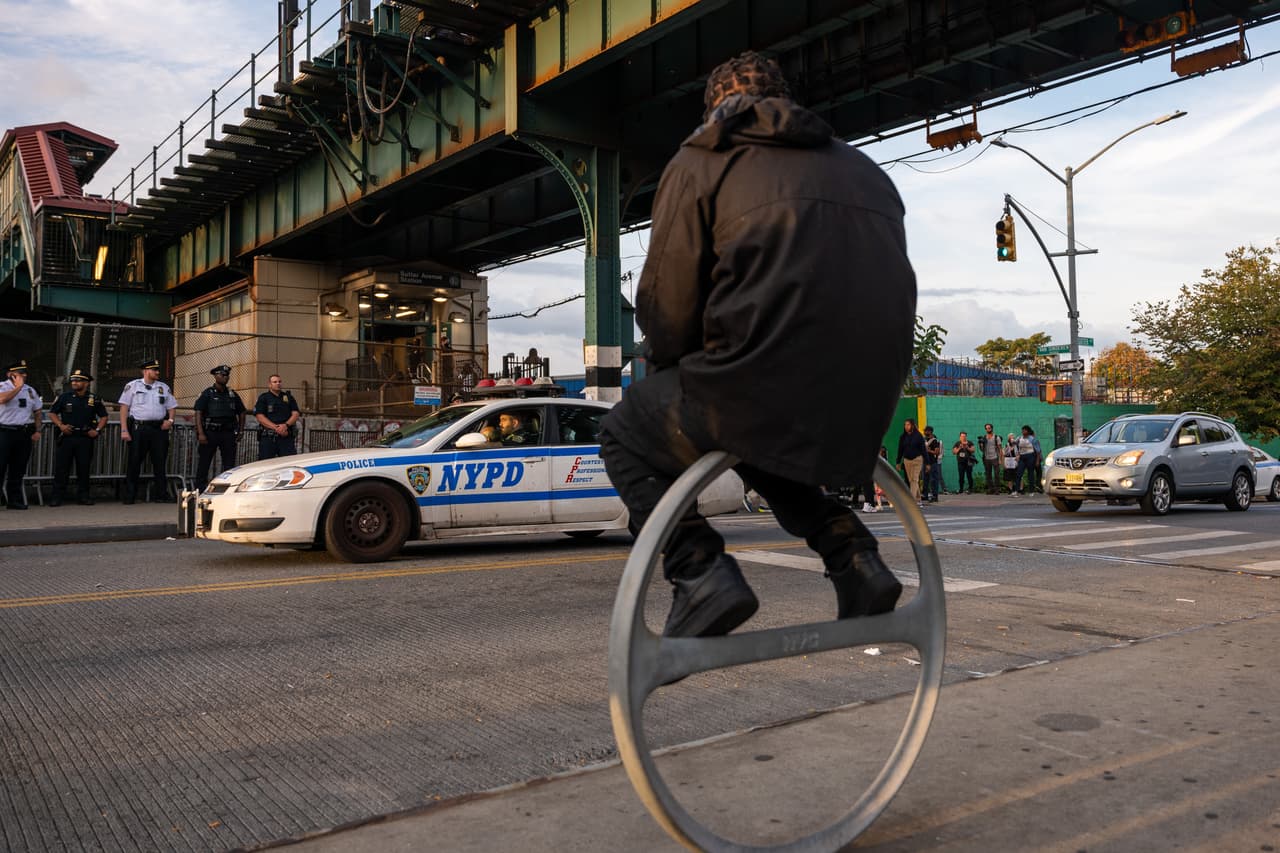 Un hombre empujado a las vías y dos apuñalamientos, los últimos ataques en el metro de Nueva York