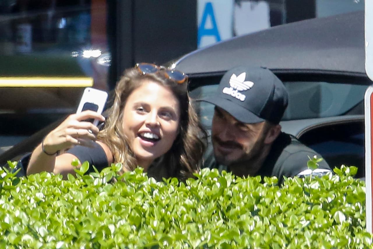 Pero sin duda la más afortunada fue esta chica que de plano lo agarró para una selfie.