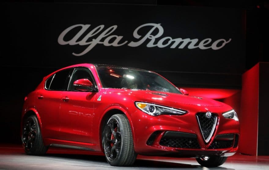 Alfa Romeo se mete en el mundo de los SUV con la llegada de la Stelvio en Los Angeles