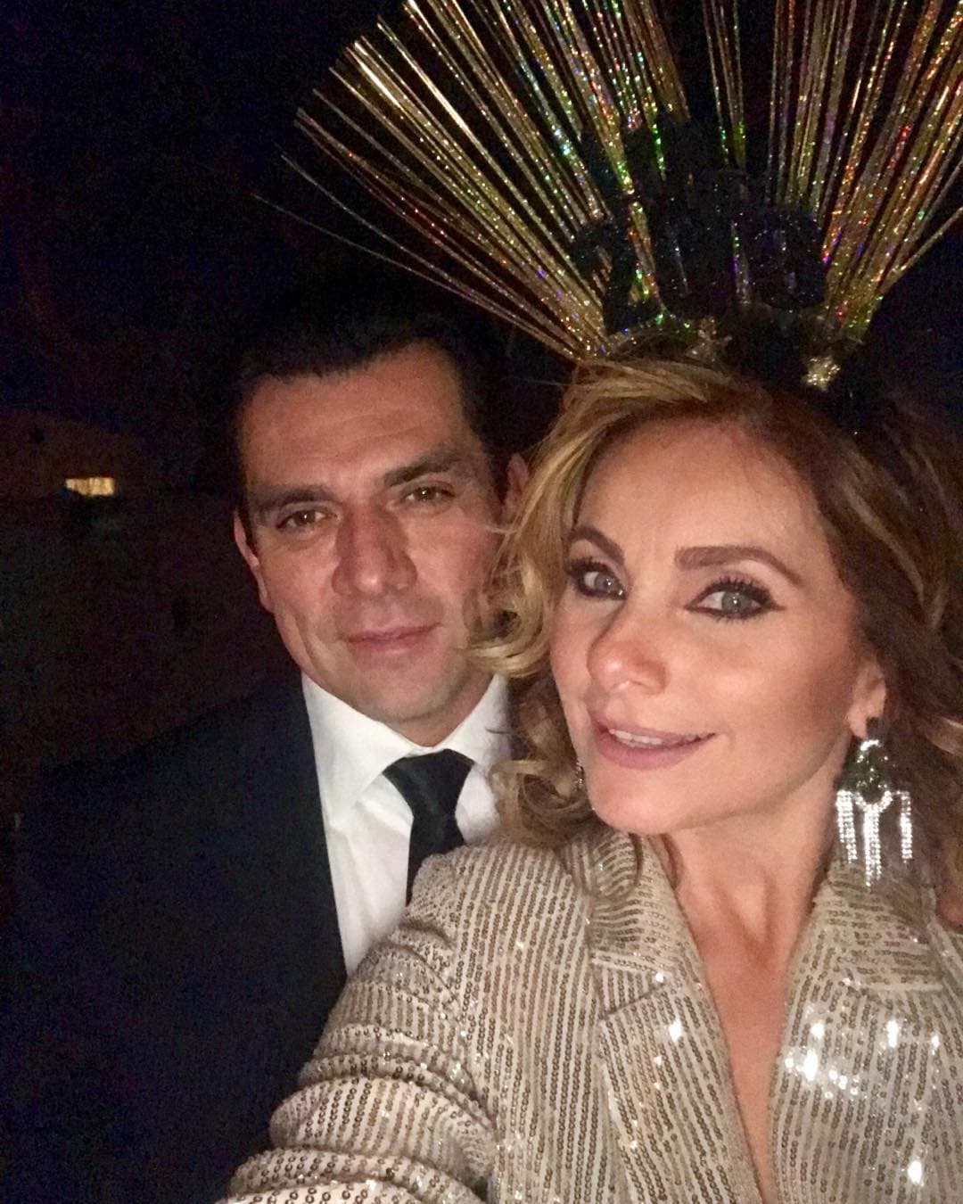 “Me caía muy mal. Lo que pasa es que él es como muy encantador y como muy seguro de que 'soy guapo'... a veces dicen que lo que te choca te checa, y me chocaba...”, dijo la actriz en entrevista para el programa Hoy.