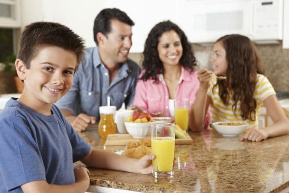 Ahora que te convencimos, ¿sabes qué deberías desayunar?
