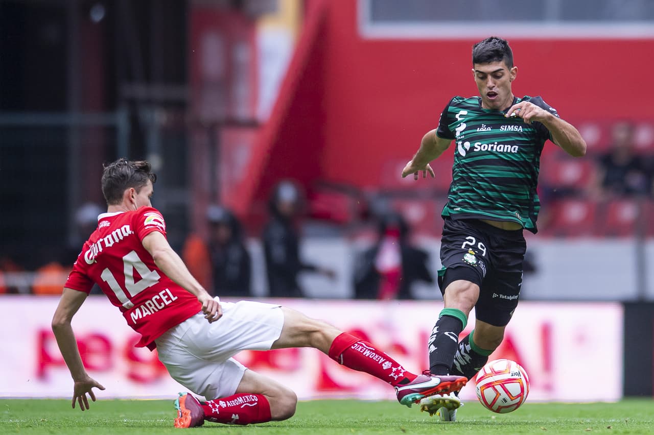 Toluca impuso su futbol y logró imponerse a Santos que ya suma tres encuentros en fila sin concer la victoria.