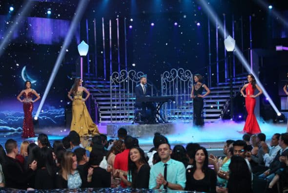 Una octava gala donde la hermandad reinó entre las seis chicas que quedan en la Mansión de la Belleza. Larry Hernández y Noel Schajris fueron los invitados de la noche y aunque pensábamos que todo era Peace and Love, llegó el momento de salvar y nominar: las chicas le dieron su voto a Catherine. Sin embargo, la sentenciadas de esta semana son las BFFs Geisha y Nathalia.