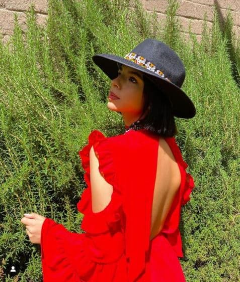 Los sombreros son un accesorio que luce muy bien con los 'bob cut', ayudan a mantener estilizada la melena y son fáciles de portar con el cabello corto.