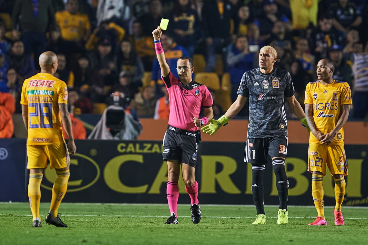 Con goles de Luis Quiñones y André Pierre Gignac, Tigres le pega 2-1 al Atlas y se queda con los tres puntos.