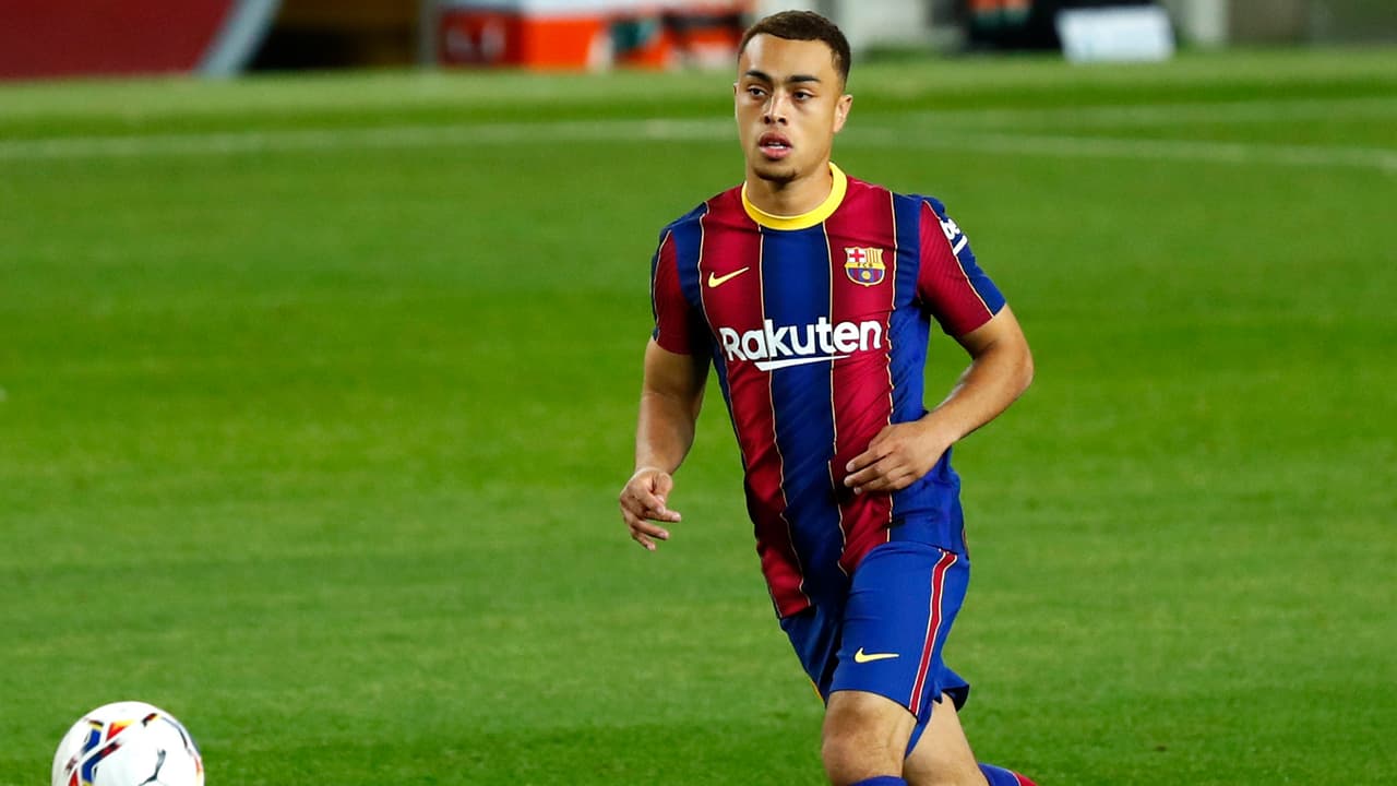 Para Sergiño Dest su primer encuentro con Lio Messi fue inolvidable