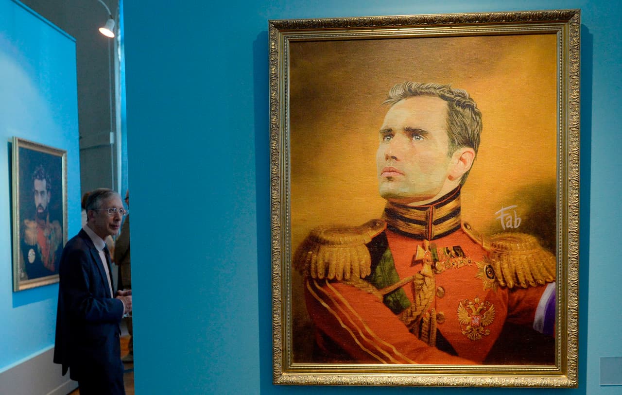 El francés Antoine Griezmann apareció con uno de los tantos cortes de cabello que ha tenido.