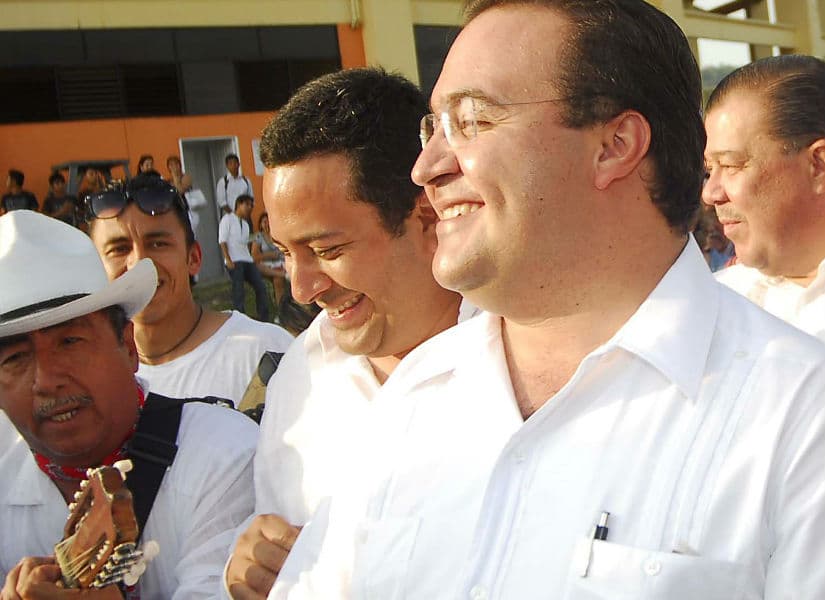 Gobernadores del PRI en México terminan su gestión a la par que son investigados por desvío de recursos 