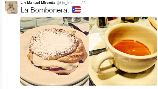 También hizo una parada en la emblemática cafetería La Bombonera en el Viejo San Juan para comerse una mallorca con café.