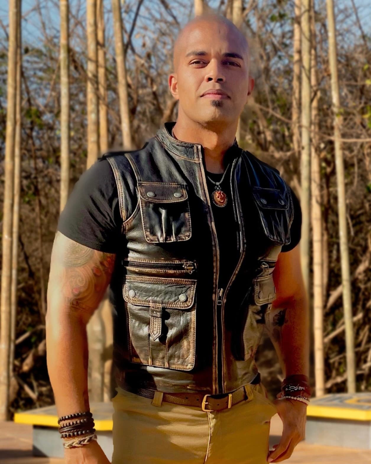 <h2 class="cms-H2-H2">José Figueroa </h2>
<br>El conductor se une a Reto 4 Elementos: La Liga Extrema como el League Counselor, ofreciéndonos una mirada privilegiada a cada desafío.