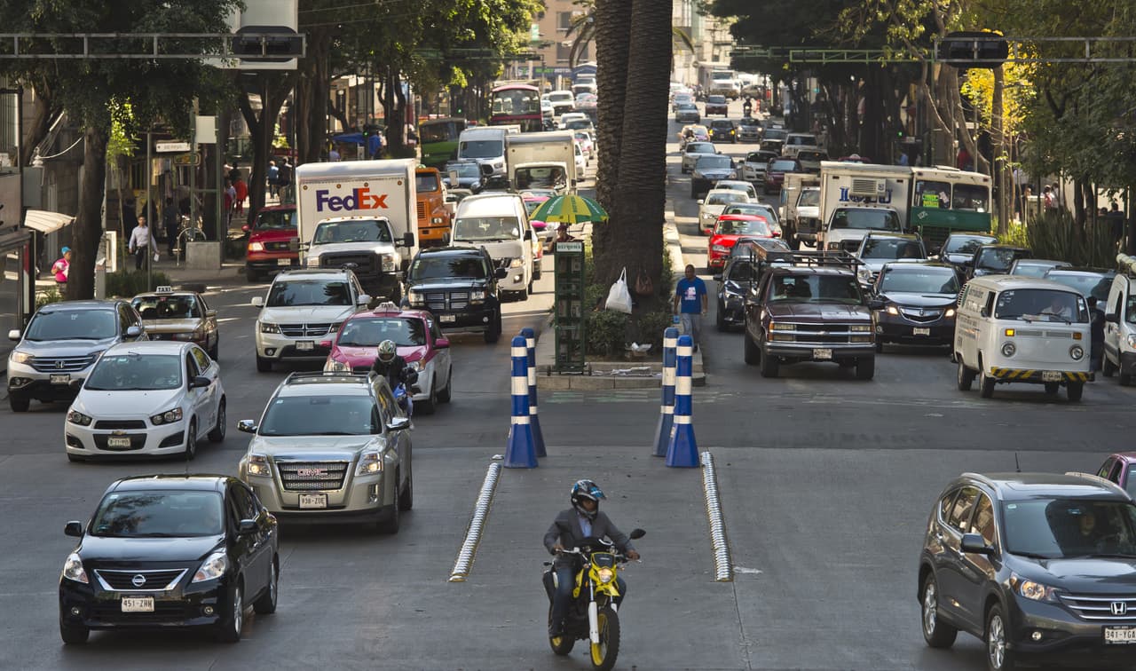Legisladores avalan convertir al DF en un estado más