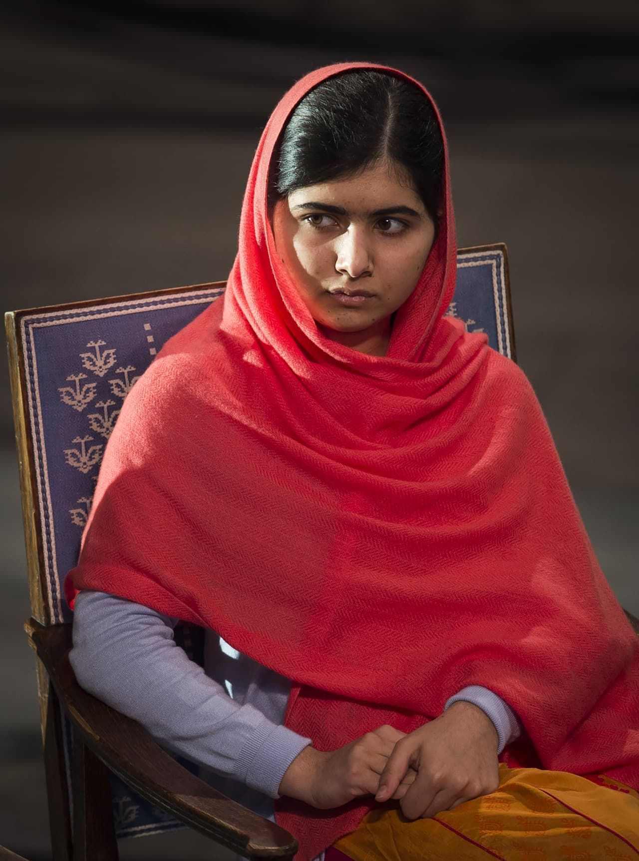 El atentado le costó una serie de cirugías reconstructivas. Tuvieron que implantarle en el cráneo una placa de titanio y también un dispositivo auditivo en el oído izquierdo.