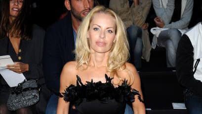 Helena Seger es una hermosa mujer que es gerente de marketing de la empresas 'Swatch' y 'FlyMe'. Ella es la pareja del delantero Zlatan Ibrahimović y tiene dos hijos con él.