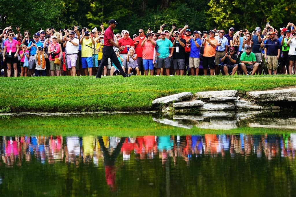 Durante las primeras rondas, desde el jueves, Woods evocaba por momentos aquel número uno del mundo que solía ser, consistente, con una buena pegada en el drive y sólido en el green.