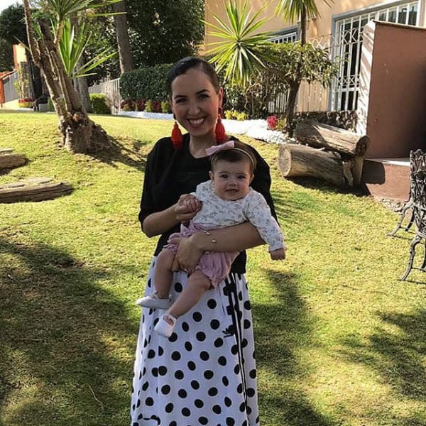 La pequeña ya tiene 5 meses de edad y se ha convertido en la mejor acompañante de su madre.