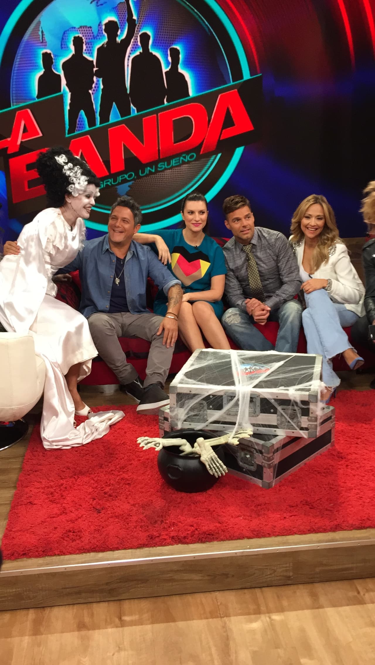 Los jueces ya están listos para los en vivo de La Banda. La competencia entra en su etapa más crucial y los chicos van con todo.