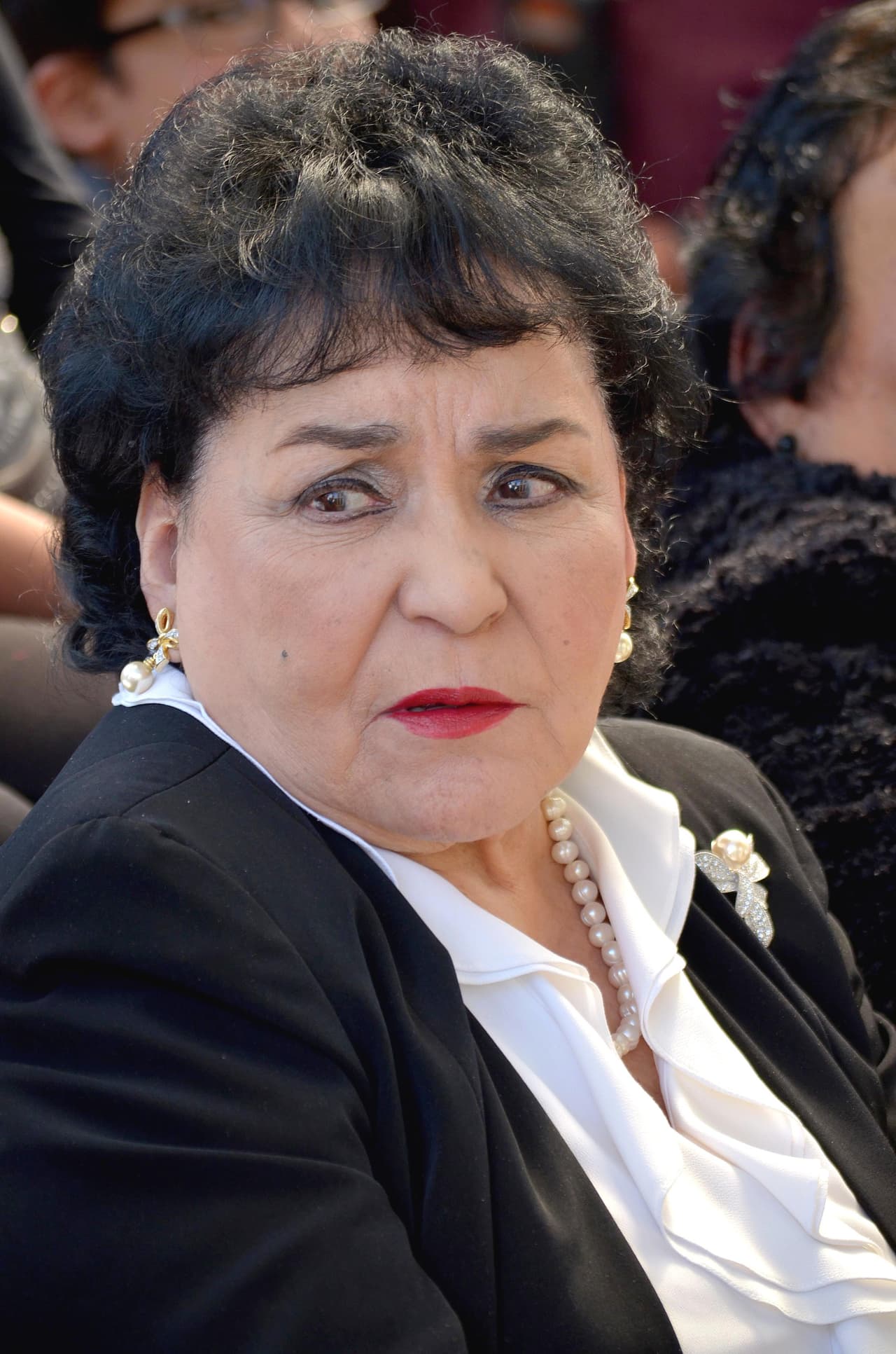 "El término racista 'chinito' que apareció en el siglo XIX fue abandonado por la historia y ha sido mencionado nuevamente en pleno siglo XXI en el marco de una sociedad abierta, plural y globalizada", afirma el comunicado.