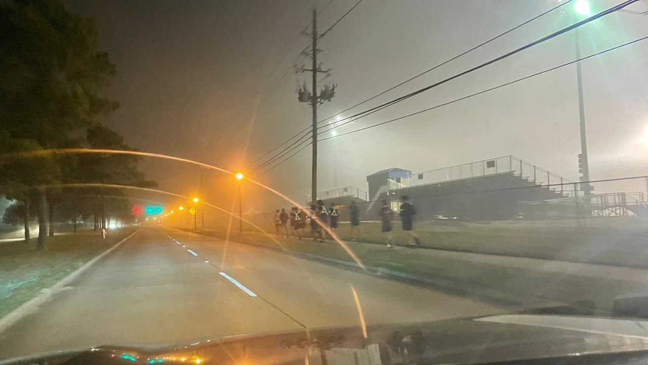 La alerta se emitió en la madrugada del jueves hasta lass 9:00 am. En algunos condados la advertencia se extendió hasta las 10:00 am.