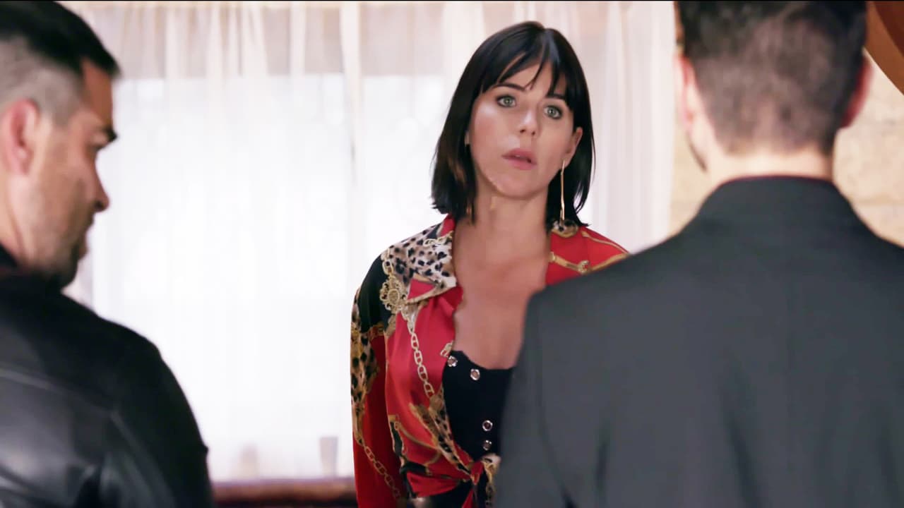 Juntos planearon hacerle creer que Yolanda era una infiltradada de la DEA y que deseaba entregarlo a la justicia.