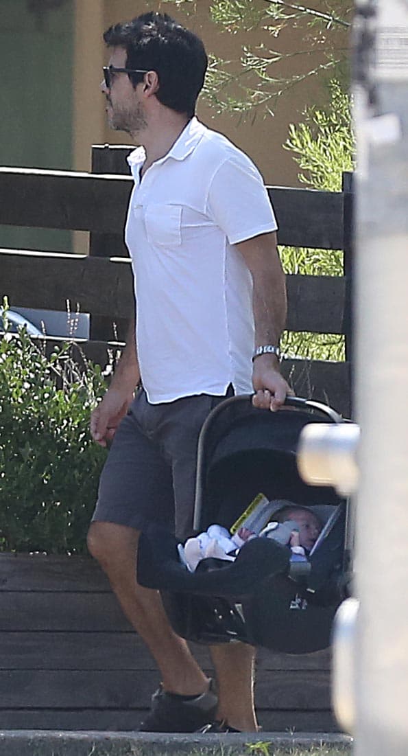 Las cámaras lograron captar algunas imágenes de la bebé.