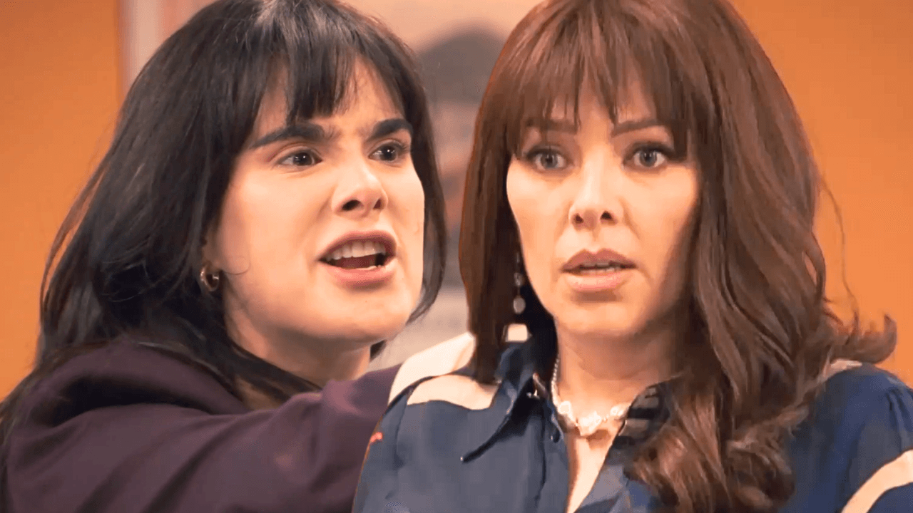 Catalina ataca a Elisa para defender el honor de su madre | Corazón De Oro | Capítulo 25