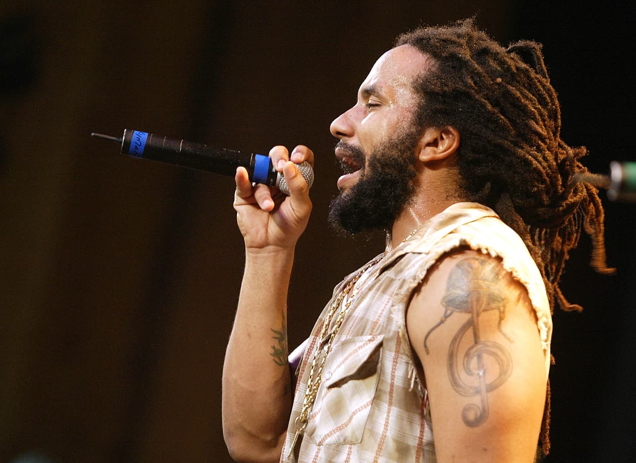 Kimany Marley se unirá a la lista de artistas anglos que han pisado el escenario de Latin GRAMMY ¿Con qué nos sorprenderá?