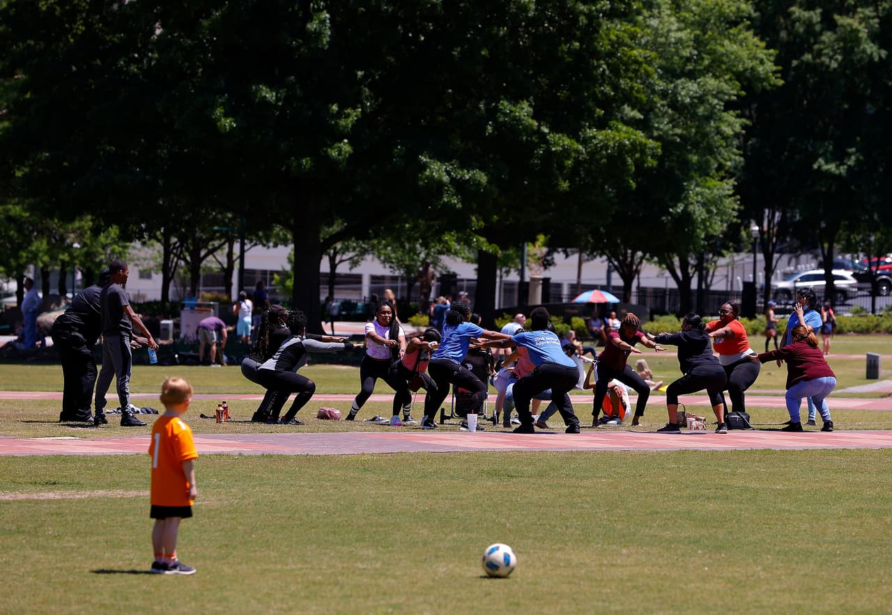 Para evitar contratiempos, el Departamento de Parque del estado pide a los asistentes que consulte las actualizaciones de la página de Facebook de cada parque o su página web específica. 
<br>
