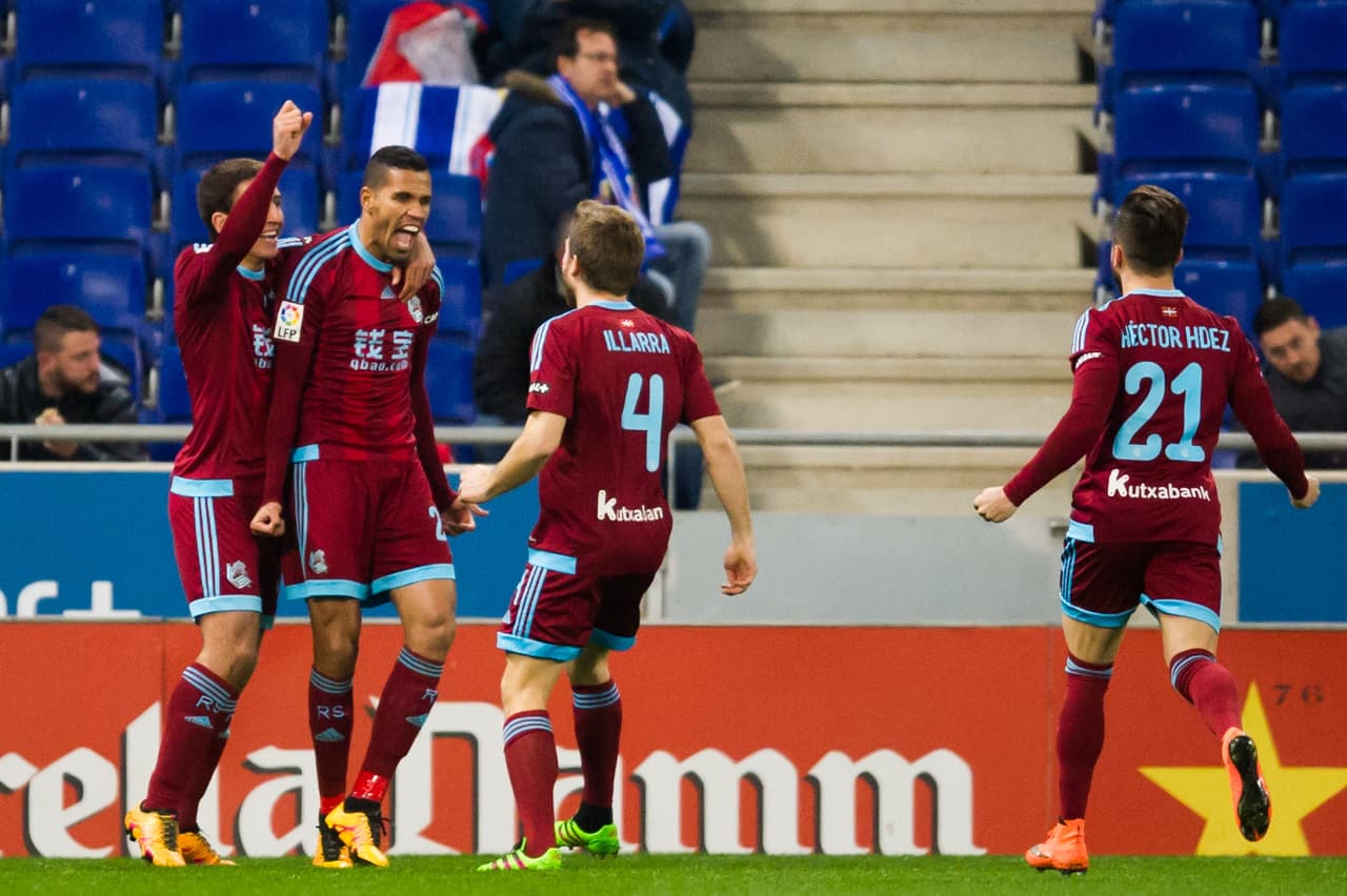 Real Sociedad golea 3-0 al Granada y da un paso hacia la permanencia