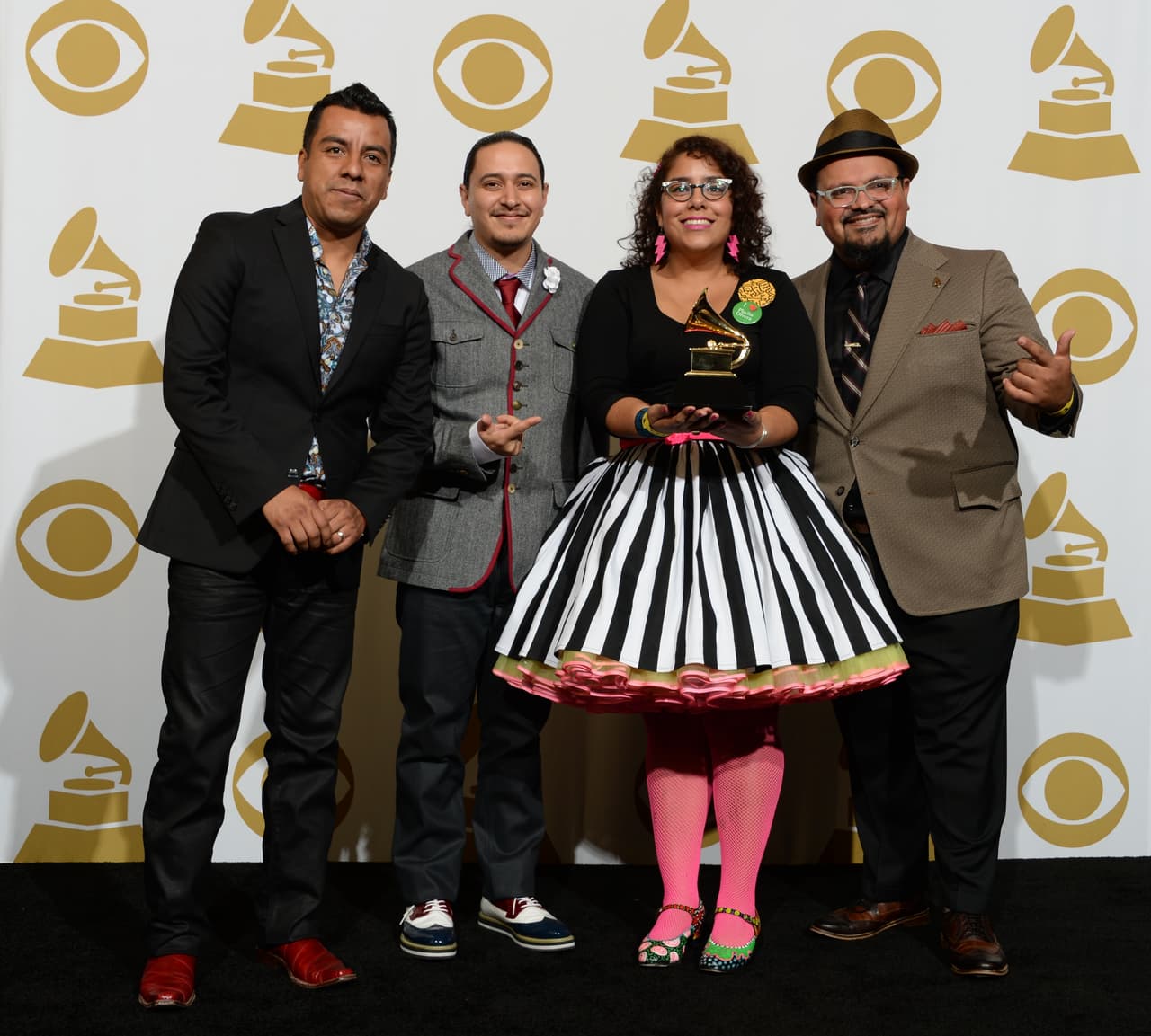 ¿En qué se inspirará La Marisou, integrante de La Santa Cecilia, cada vez que se viste?
